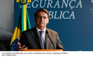 Bolsonaro defende absolvição de militares que matarem em serviço